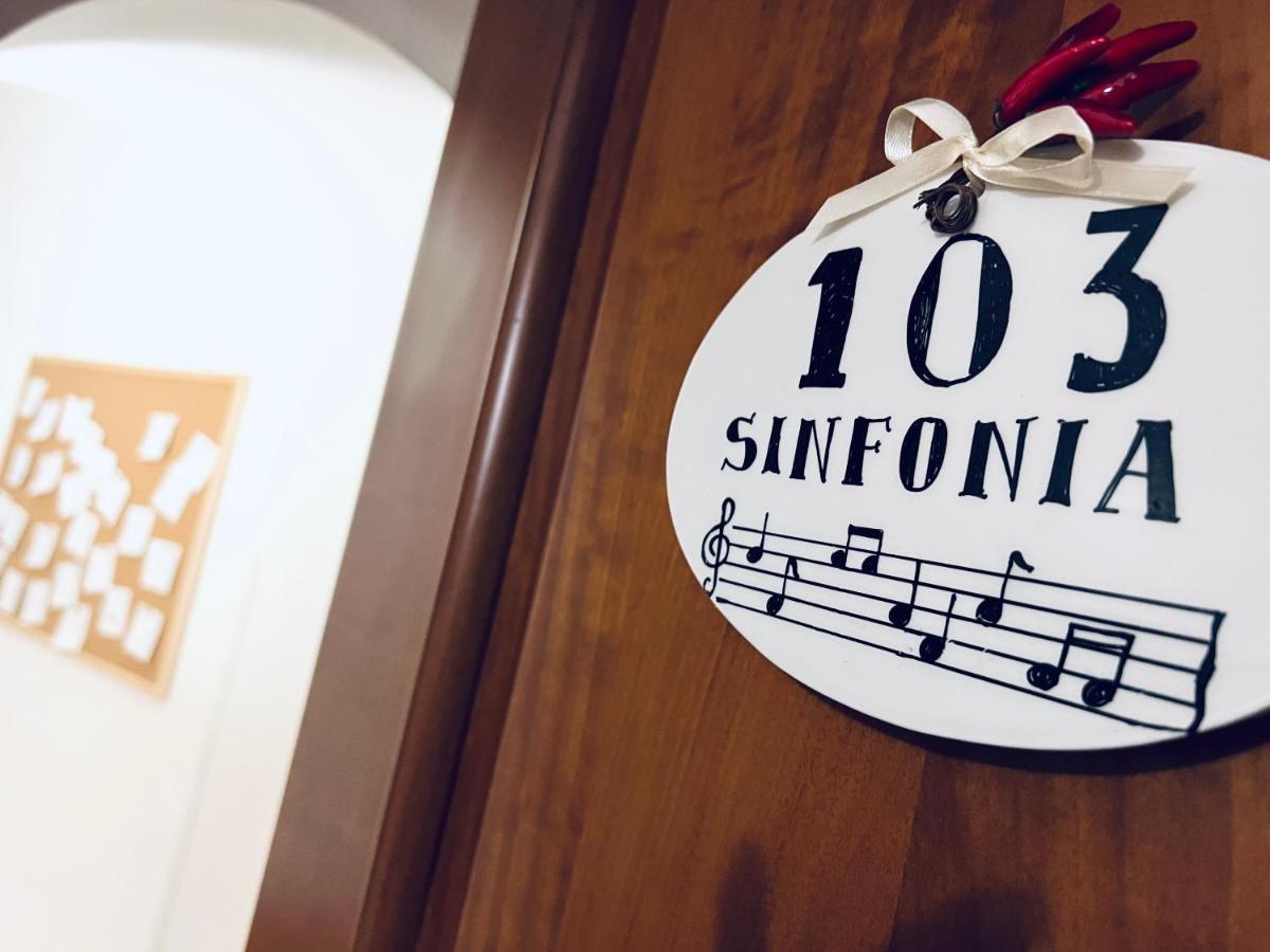 Miluar - Centro Storico - Lungo La Via Della Musica Bed & Breakfast Napoli Ngoại thất bức ảnh