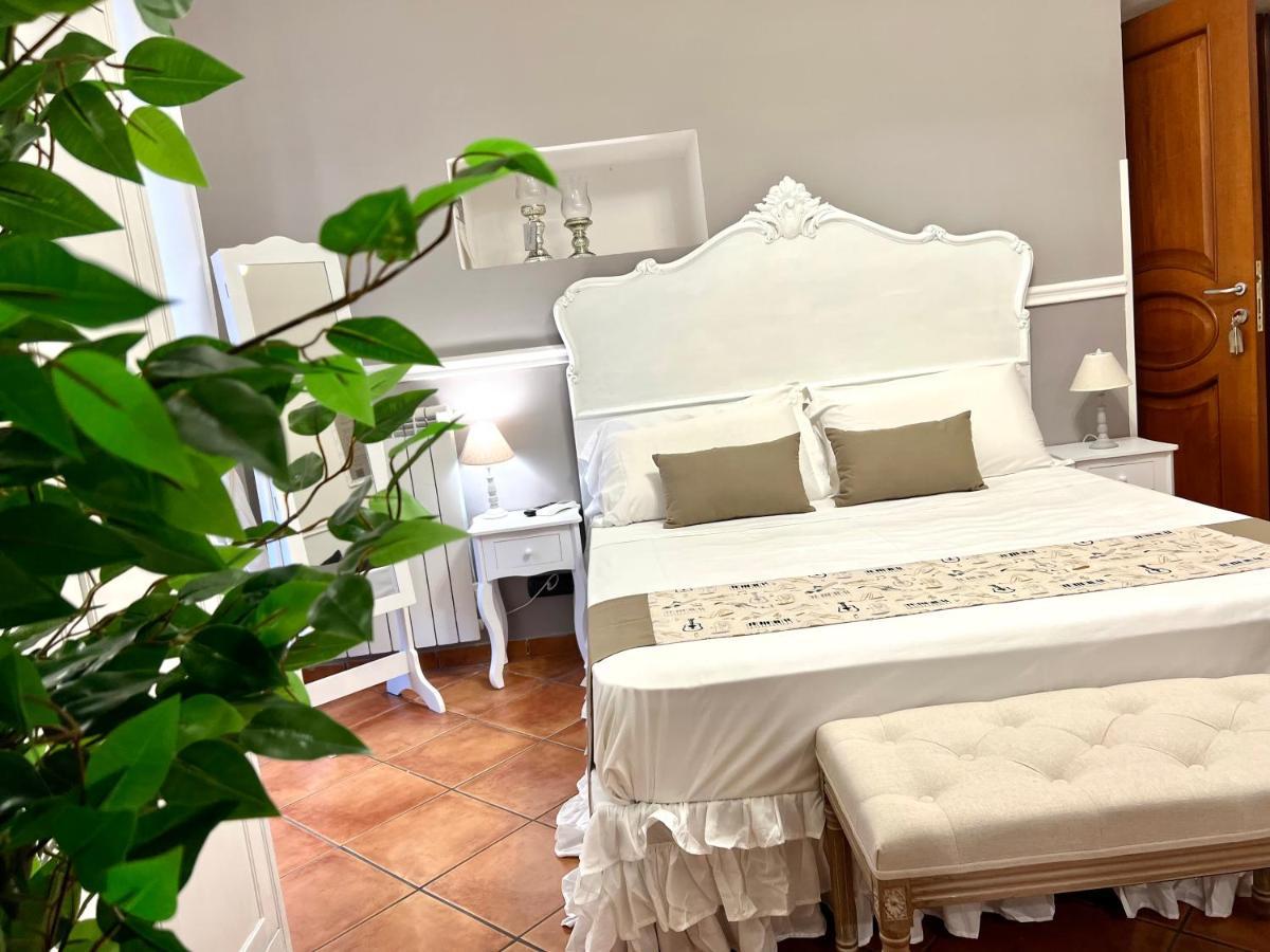 Miluar - Centro Storico - Lungo La Via Della Musica Bed & Breakfast Napoli Ngoại thất bức ảnh